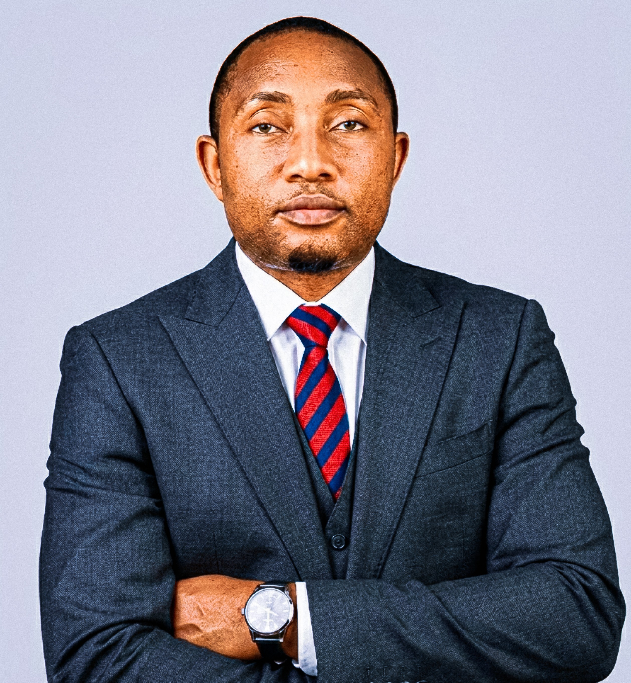 WHEN SPECTACLE SILENCES SCRIPTURES