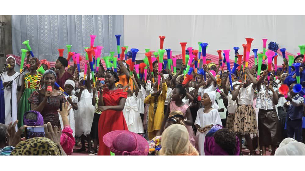 Célébration du 2e culte de louanges et d'adoration &agrave; la CMCI Douala