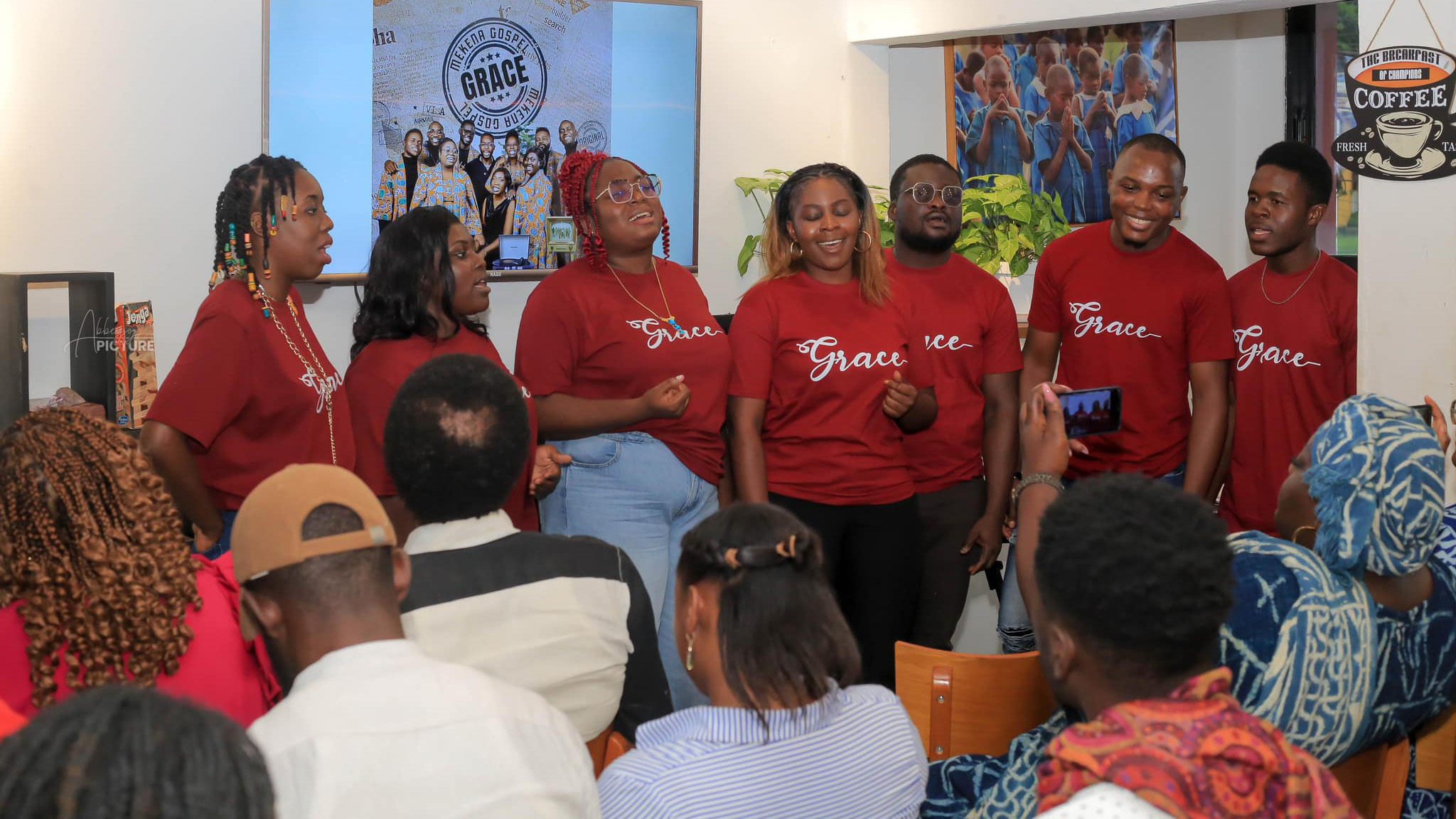 Mekena Gospel's album 'Grâce' delights Douala